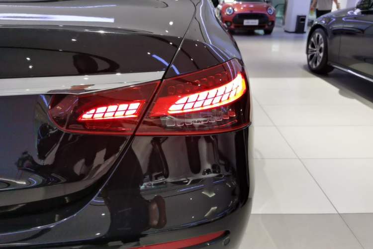 Used Mercedes-Benz E-Class 2021 Restyled E 300 L Sporty and Stylish Edition Right Rear Taillight