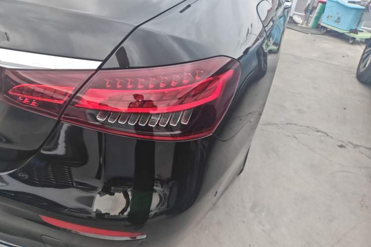 Used Mercedes-Benz E-Class 2021 Restyled E 300 L Sport Luxury Edition Right Rear Taillight