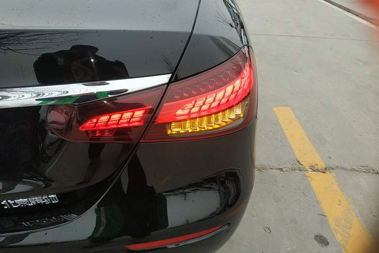 Used Mercedes-Benz E-Class 2021 Facelift E 300 L Stylish Edition Right Rear Taillight