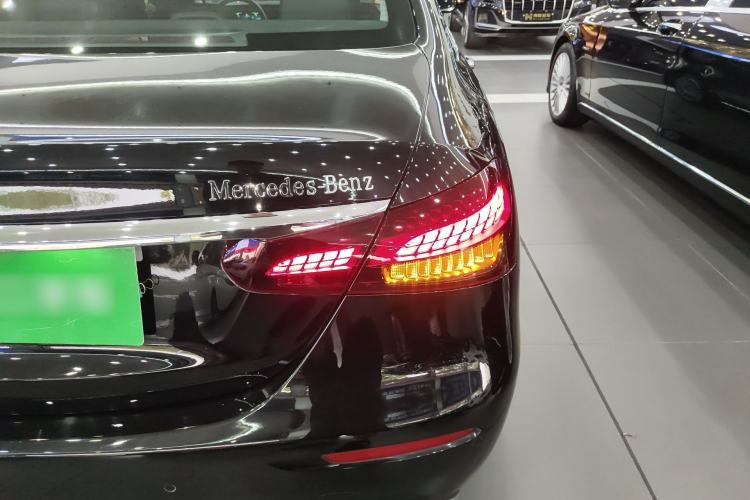 Used Mercedes-Benz E-Class 2021 E 300 L Luxury Model Right Rear Taillight