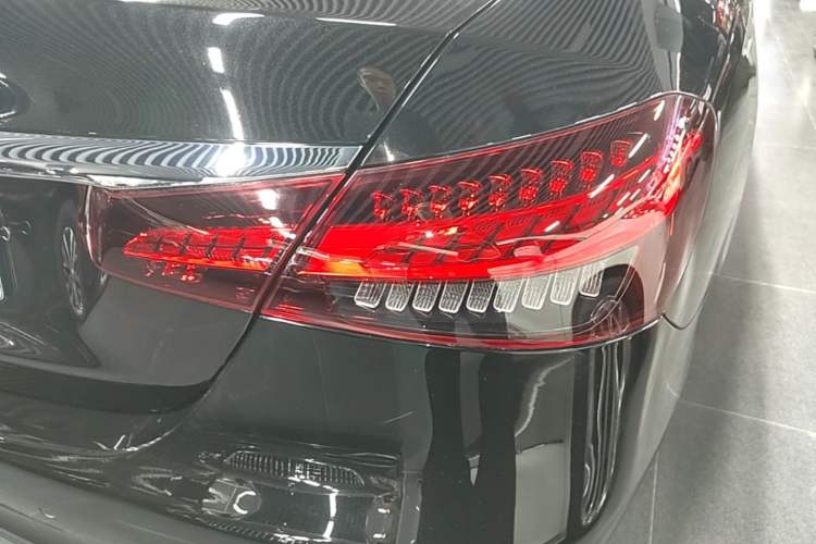 Used Mercedes-Benz E-Class 2021 E 300 L Sporty and Stylish Model Right Rear Taillight