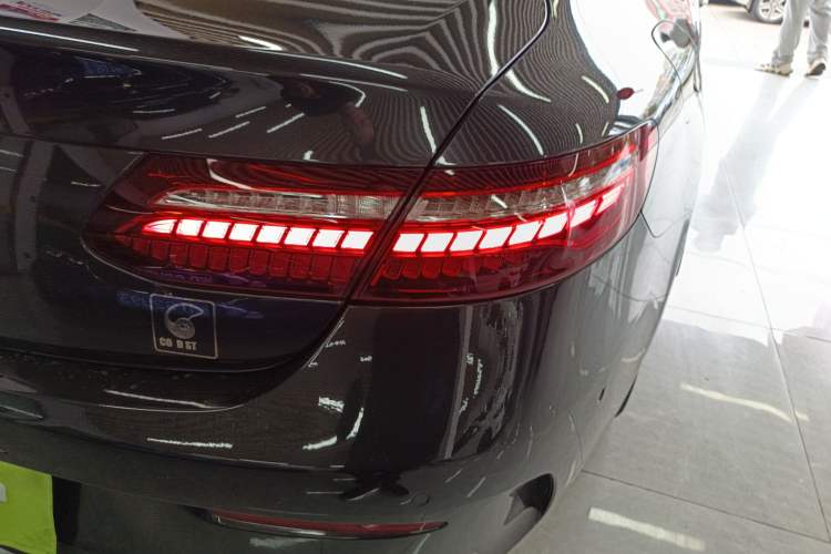 Used Mercedes-Benz E-Class 2021 E 260 Coupe Right Rear Taillight