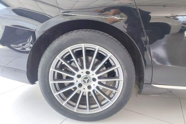 Used Mercedes-Benz E-Class 2021 Facelift E 260 L Right Rear Wheel Hub