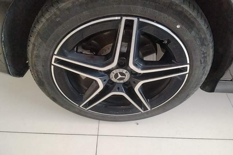 Used Mercedes-Benz E-Class 2021 Updated E 260 Fashion Sport Edition Right Rear Wheel Hub