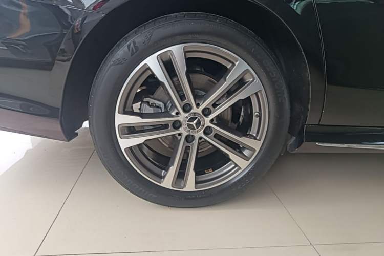Used Mercedes-Benz E-Class 2021 Facelift E 260 L Sport Edition Right Rear Wheel Hub