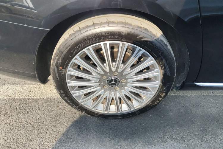 Used Mercedes-Benz E-Class 2021 Facelift E 300 L Stylish Edition Right Rear Wheel Hub