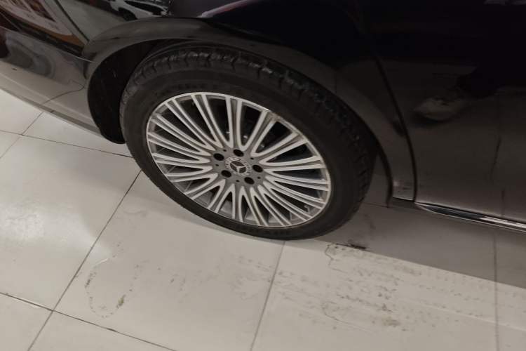 Used Mercedes-Benz E-Class 2021 E 300 L Stylish Model Right Rear Wheel Hub
