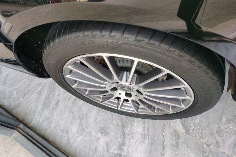 Used Mercedes-Benz E-Class 2021 Facelift E 260 L Right Rear Wheel Hub