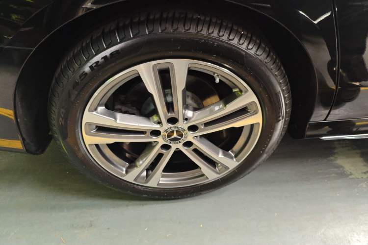 Used Mercedes-Benz E-Class 2021 Facelift E 260 L Sport Edition Right Rear Wheel Hub