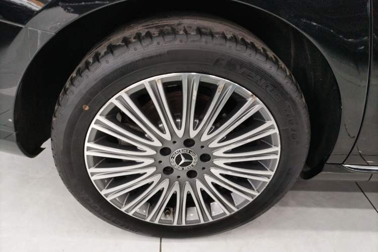 Used Mercedes-Benz E-Class 2021 Facelift E 300 L Stylish Edition Right Rear Wheel Hub