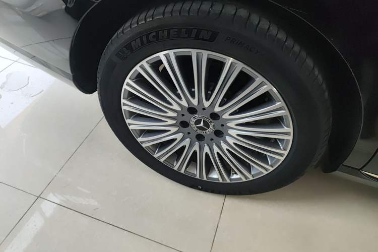 Used Mercedes-Benz E-Class 2021 Facelift E 300 L Stylish Edition Right Rear Wheel Hub