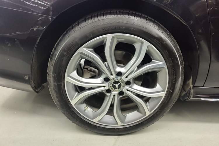 Used Mercedes-Benz E-Class 2021 E 300 L Sport Luxury Edition Right Rear Wheel Hub