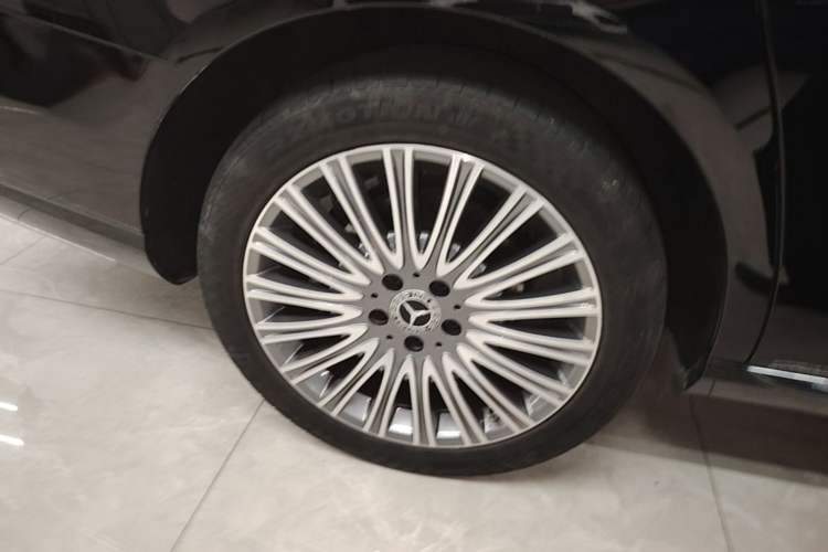 Used Mercedes-Benz E-Class 2021 Facelift E 300 L Stylish Edition Right Rear Wheel Hub