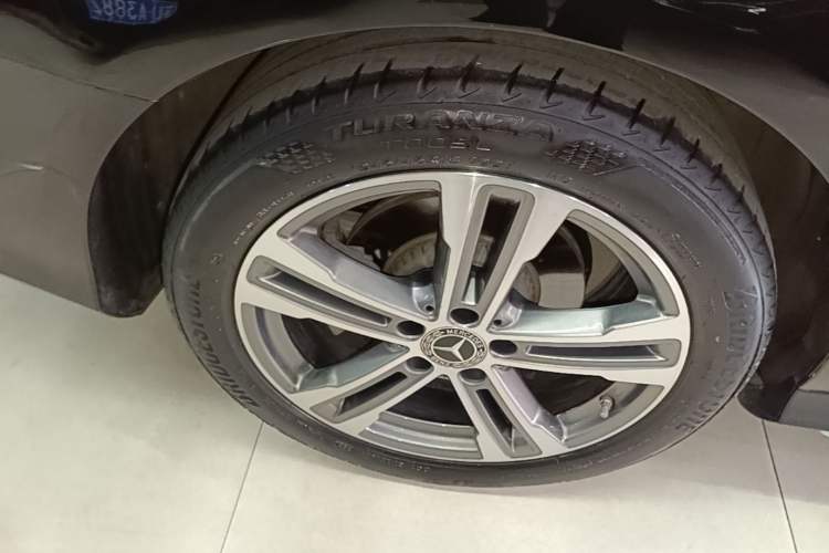 Used Mercedes-Benz E-Class 2021 E 260 L Sport Edition Right Rear Wheel Hub