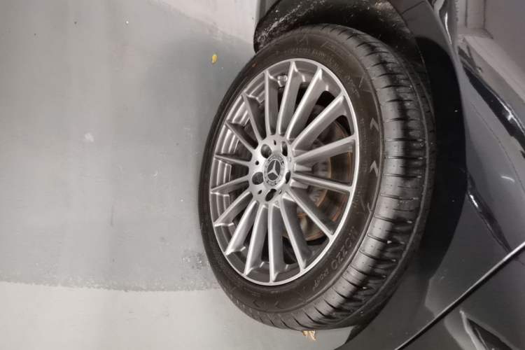 Used Mercedes-Benz E-Class 2021 Facelift E 260 L Right Rear Wheel Hub