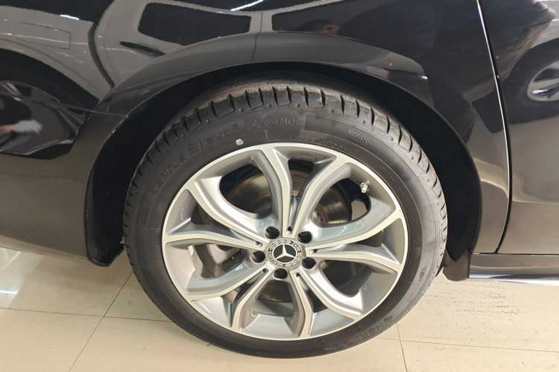 Used Mercedes-Benz E-Class 2021 E 300 L Sport Luxury Edition Right Rear Wheel Hub