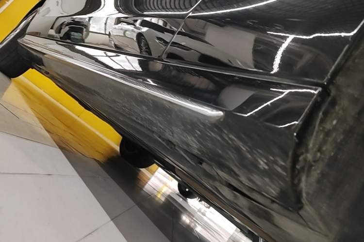 Used Mercedes-Benz E-Class 2021 Facelift E 260 L Sport Edition Right Side Sill