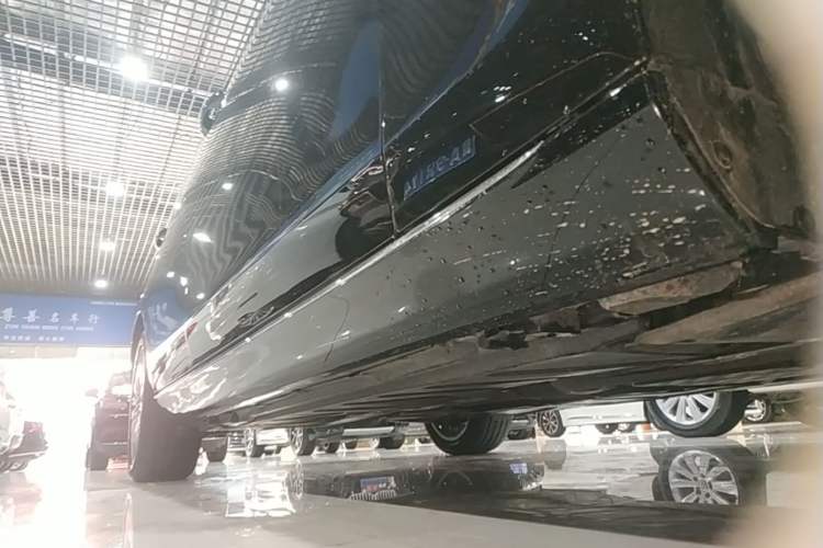 Used Mercedes-Benz E-Class 2021 Facelift E 300 L Stylish Edition Right Side Sill