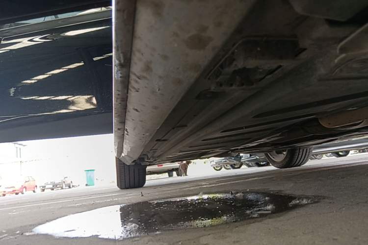 Used Mercedes-Benz E-Class 2021 E 300 L Sport Luxury Edition Right Side Sill
