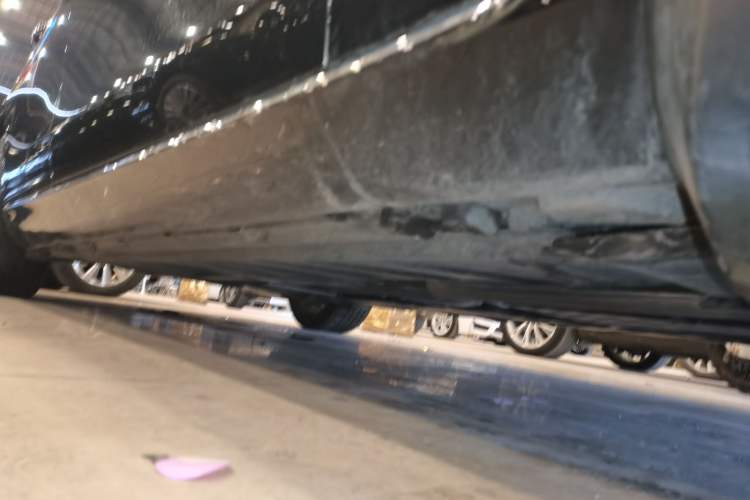 Used Mercedes-Benz E-Class 2021 E 260 L Right Side Sill