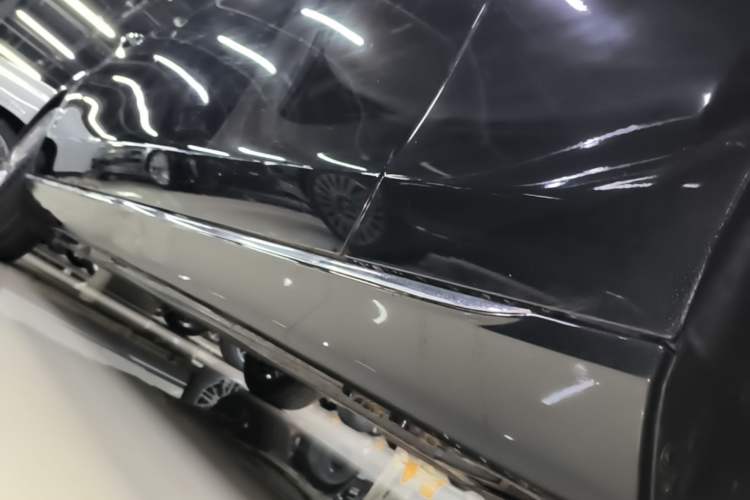 Used Mercedes-Benz E-Class 2021 Facelift E 260 L Right Side Sill