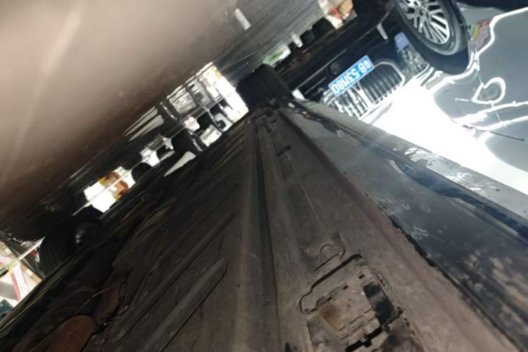 Used Mercedes-Benz E-Class 2021 E 300 L Sport Premium Edition Right Side Sill