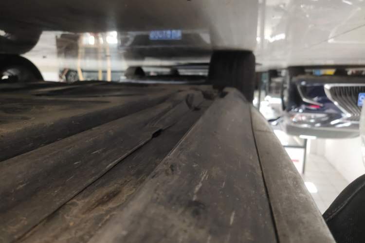 Used Mercedes-Benz E-Class 2021 Restyled E 300 L Sport Luxury Edition Right Side Sill