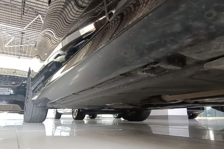 Used Mercedes-Benz E-Class 2021 Updated E 260 Fashion Sport Edition Right Side Sill