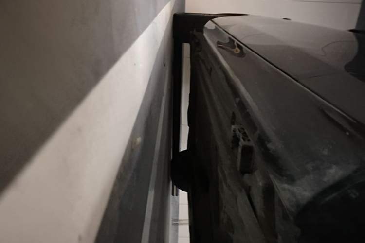 Used Mercedes-Benz E-Class 2021 Restyled E 300 L Luxury Edition Right Side Sill