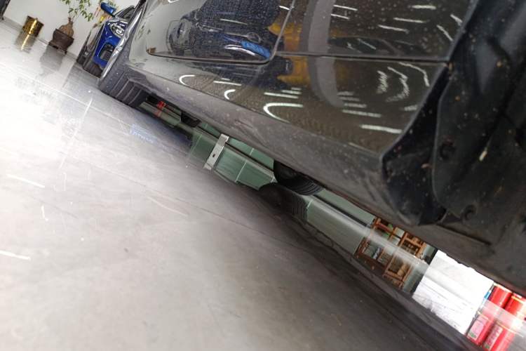 Used Mercedes-Benz E-Class 2021 E 260 Coupe Right Side Sill