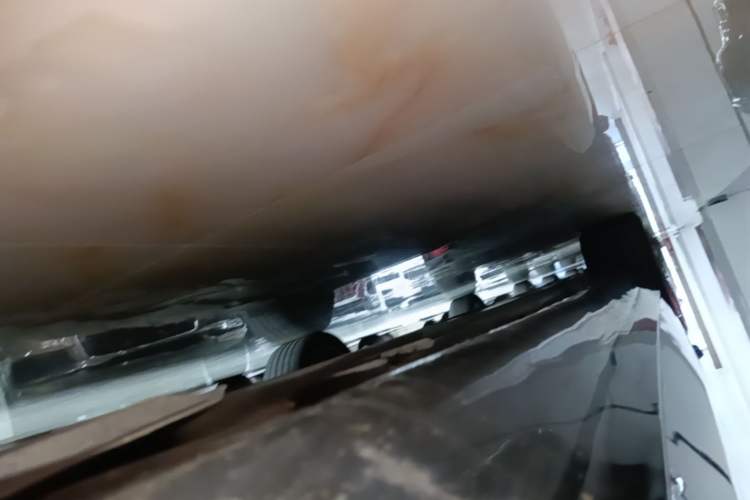 Used Mercedes-Benz E-Class 2021 Restyled E 300 L Luxury Edition Right Side Sill