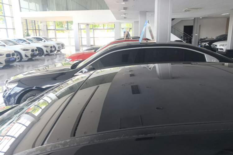 Used Mercedes-Benz E-Class 2021 E 300 L Sporty and Stylish Model Roof