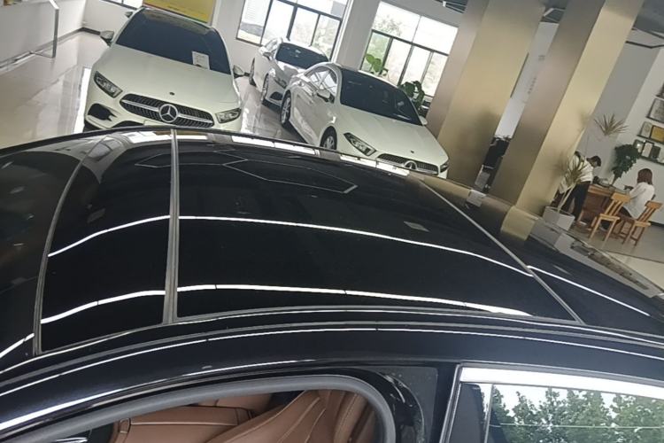 Used Mercedes-Benz E-Class 2021 E 300 L Sporty and Stylish Model Roof