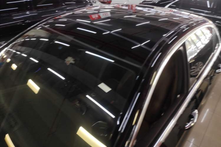 Used Mercedes-Benz E-Class 2021 E 300 L Stylish Model Roof