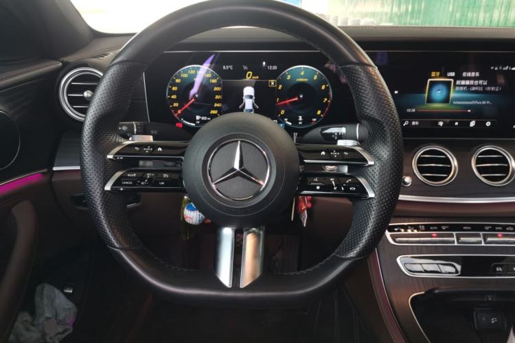 Used Mercedes-Benz E-Class 2021 Restyled E 300 L Sporty and Stylish Edition Steering Wheel