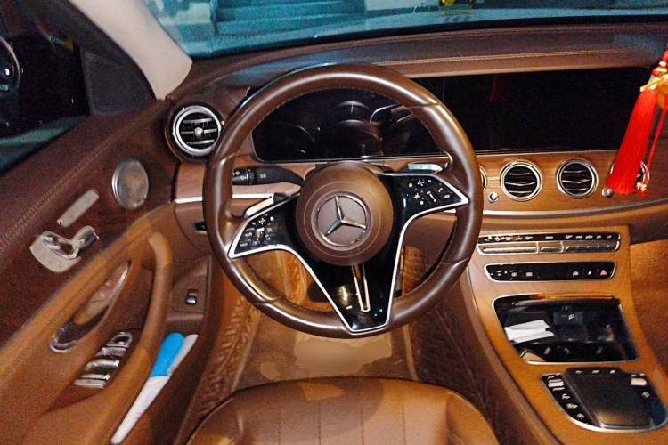 Used Mercedes-Benz E-Class 2021 E 300 L Stylish Model Steering Wheel