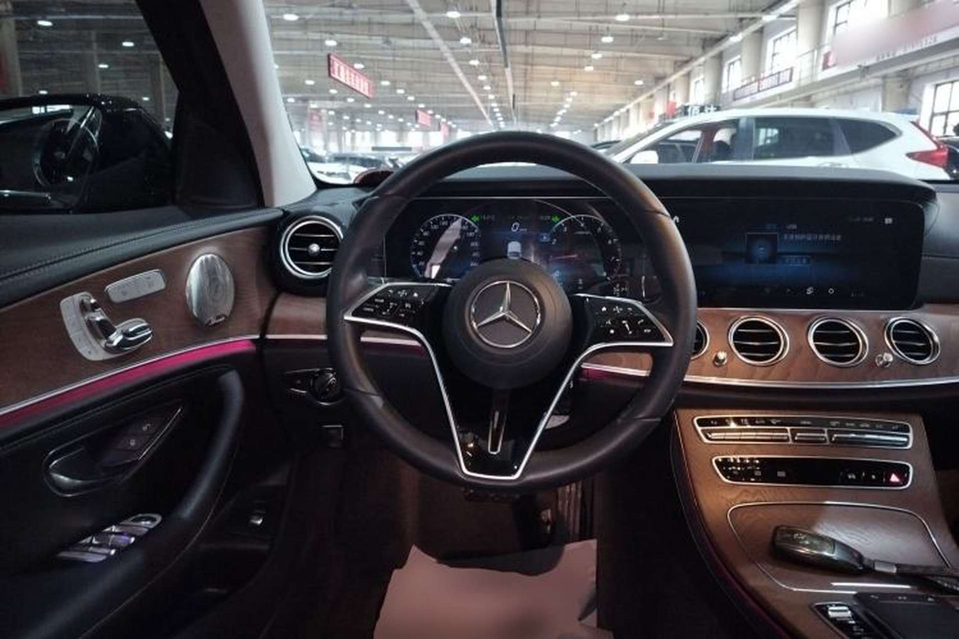 Used Mercedes-Benz E-Class 2021 Restyled E 300 L Luxury Edition Steering Wheel