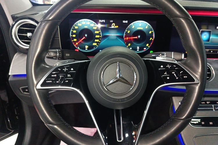 Used Mercedes-Benz E-Class 2021 E 300 L Luxury Model Steering Wheel