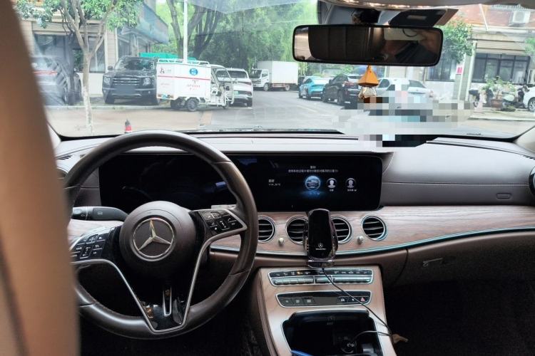 Used Mercedes-Benz E-Class 2021 Facelift E 300 L Stylish Edition Steering Wheel
