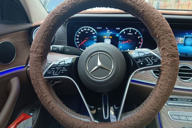 Used Mercedes-Benz E-Class 2021 Facelift E 300 L Stylish Edition Steering Wheel