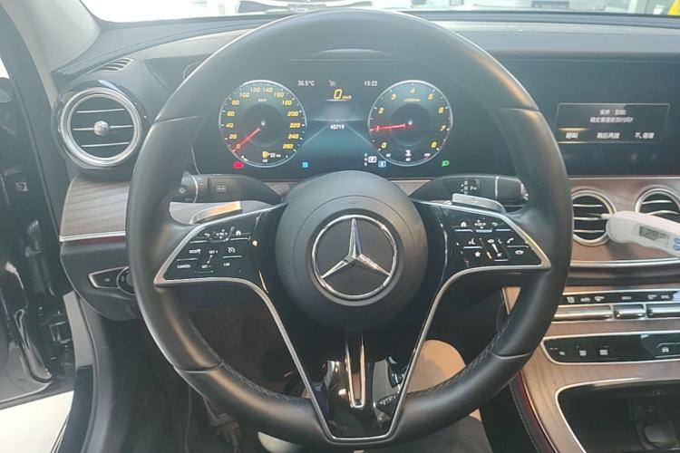 Used Mercedes-Benz E-Class 2021 Facelift E 300 L Stylish Edition Steering Wheel