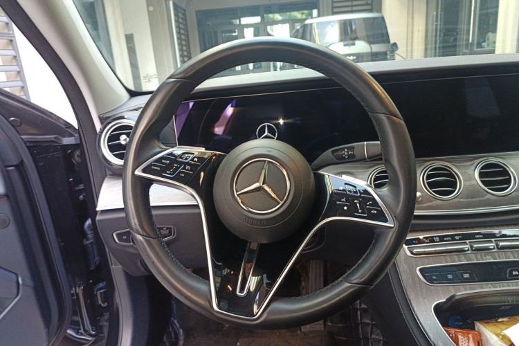 Used Mercedes-Benz E-Class 2021 Facelift E 300 L Stylish Edition Steering Wheel