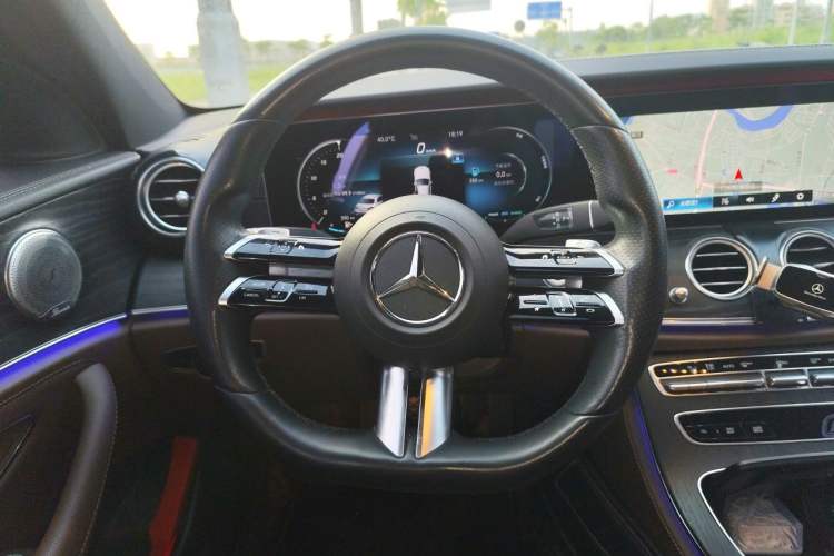 Used Mercedes-Benz E-Class 2021 E 260 L Sport Edition Steering Wheel