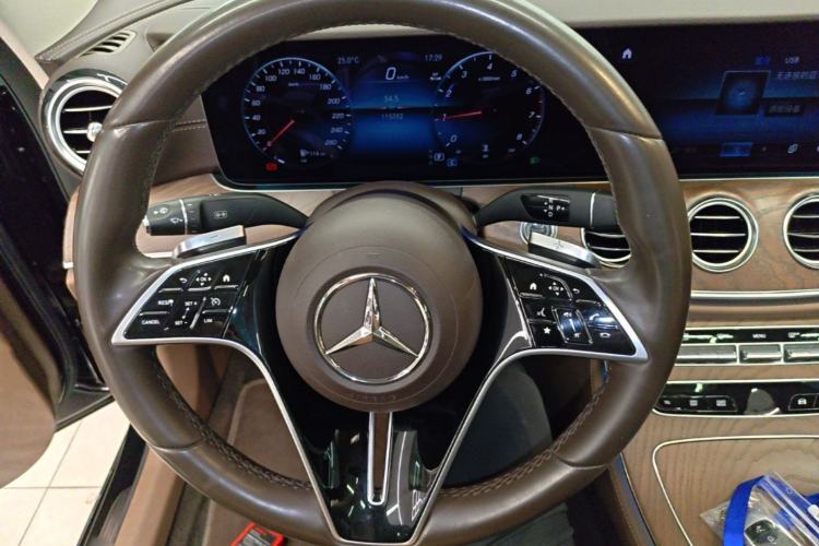 Used Mercedes-Benz E-Class 2021 Restyled E 300 L Luxury Edition Steering Wheel