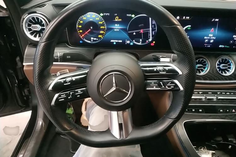 Used Mercedes-Benz E-Class 2021 Updated E 260 Fashion Sport Edition Steering Wheel