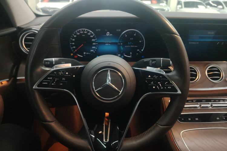 Used Mercedes-Benz E-Class 2021 Facelift E 300 L Stylish Edition Steering Wheel