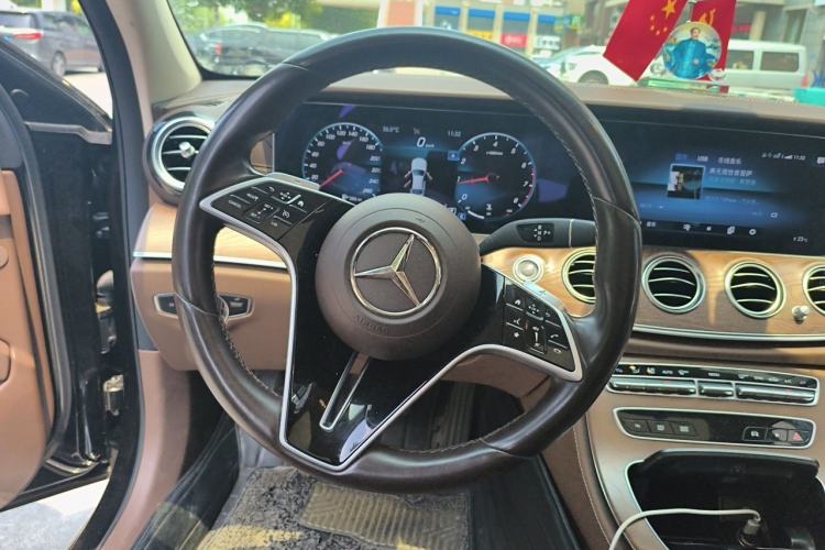 Used Mercedes-Benz E-Class 2021 Restyled E 300 L Luxury Edition Steering Wheel