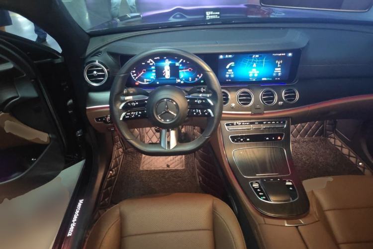 Used Mercedes-Benz E-Class 2021 Restyled E 300 L Sporty and Stylish Edition Steering Wheel