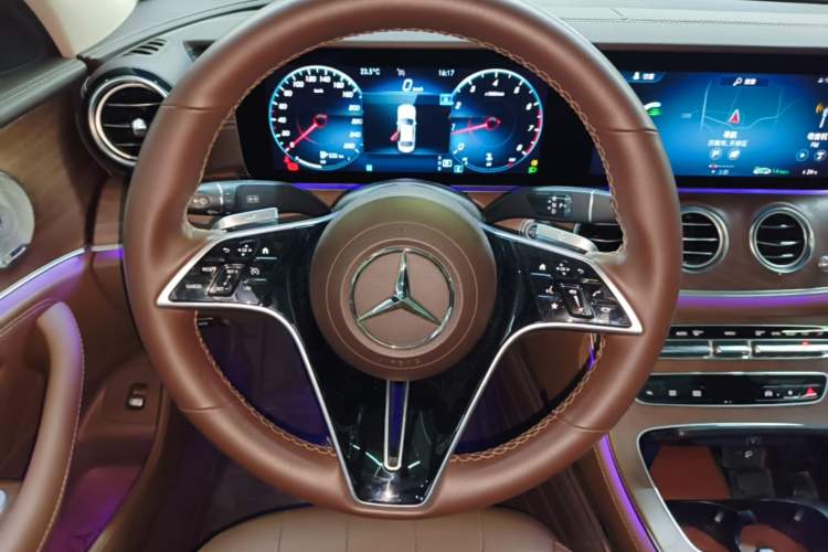 Used Mercedes-Benz E-Class 2021 Restyled E 300 L Luxury Edition Steering Wheel