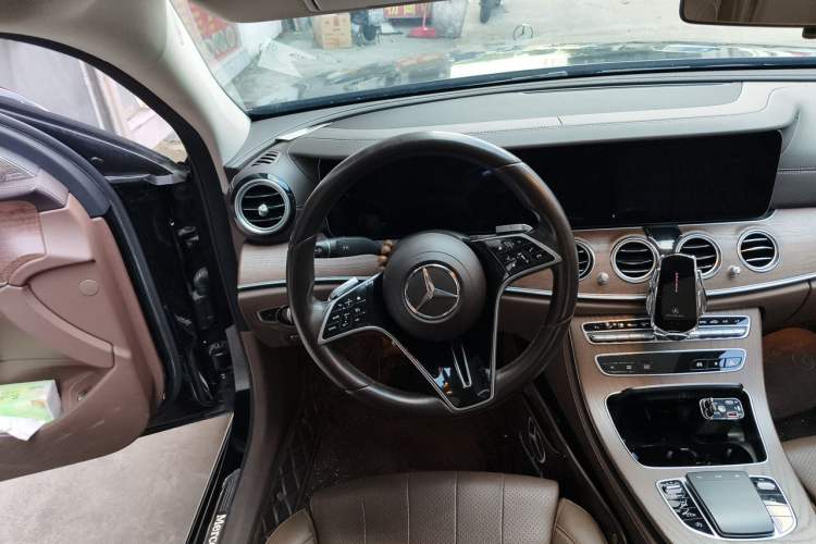 Used Mercedes-Benz E-Class 2021 Facelift E 260 L Steering Wheel